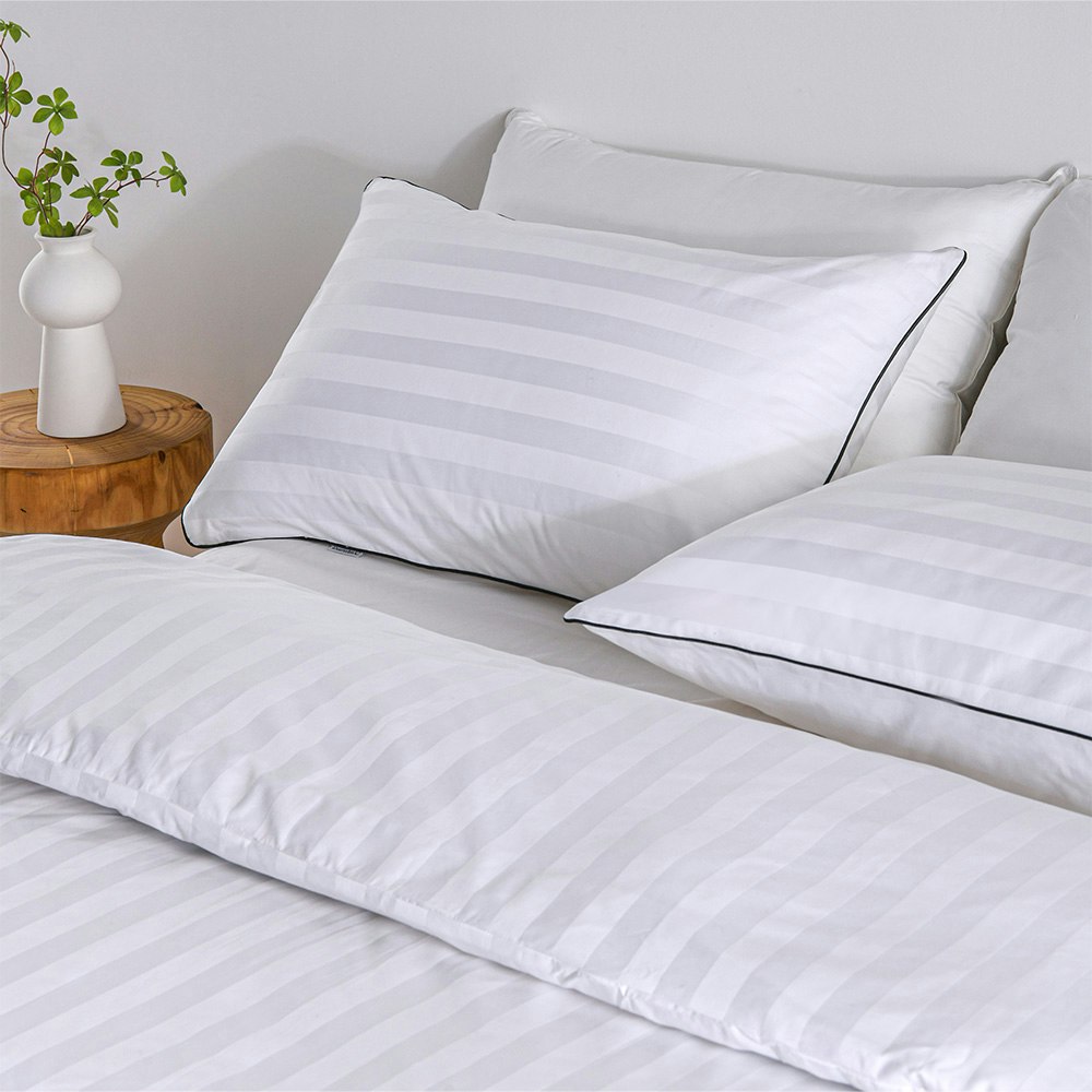 Dreamaker Kensington 600TC 100% Cotton Jacquard Stripe Quilt Cover Set White