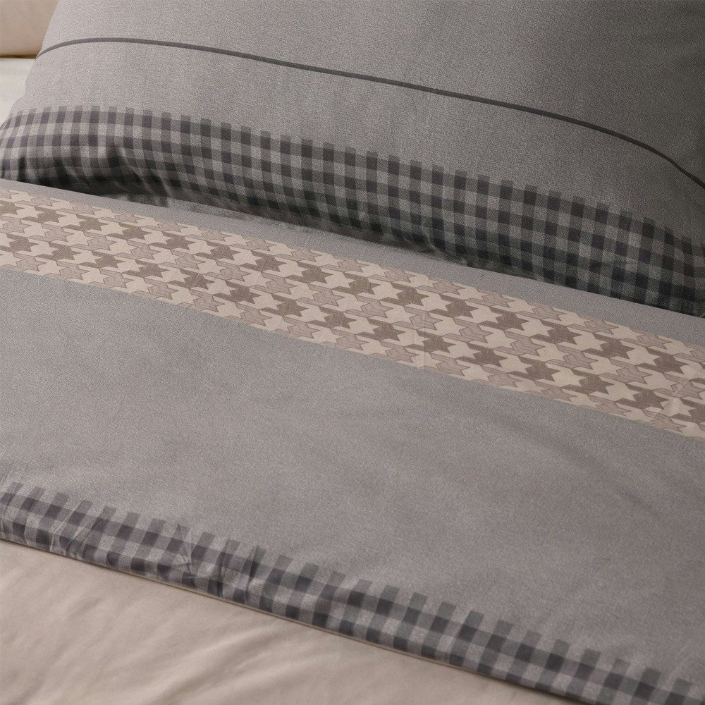 Dreamaker Kumiko 100% Cotton Reversible Quilt Cover Set Grey