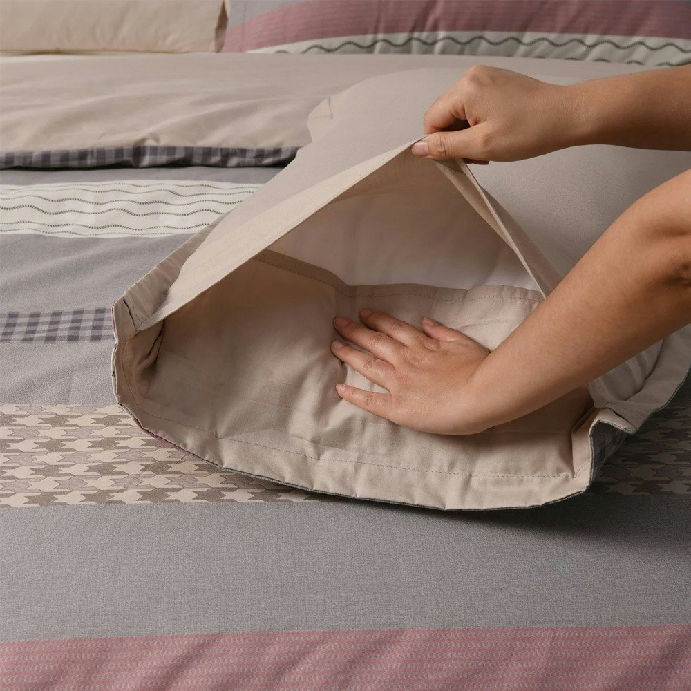 Dreamaker Kumiko 100% Cotton Reversible Quilt Cover Set Grey