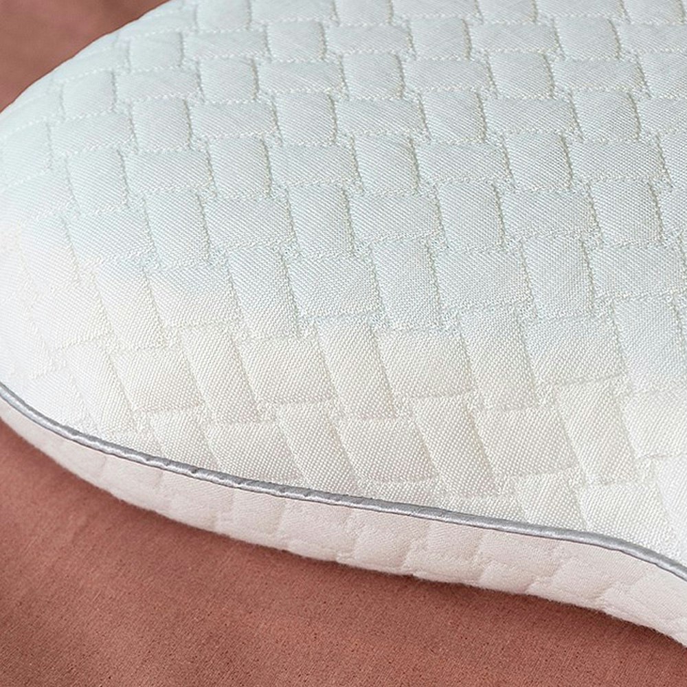 John Cotton All Positions Gel Top Memory Foam Pillow Lifestyle 2