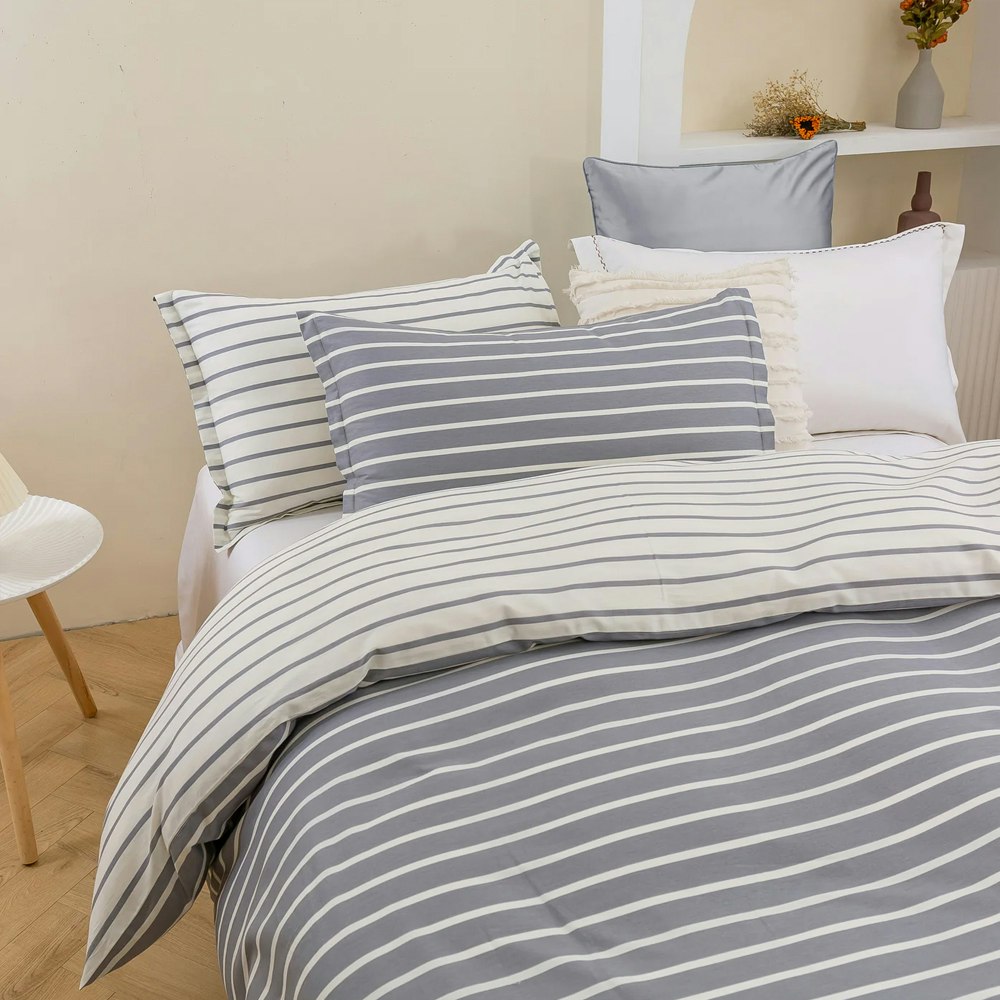 Dreamaker Miller Stripe 100% Cotton Reversible Quilt Cover Set
