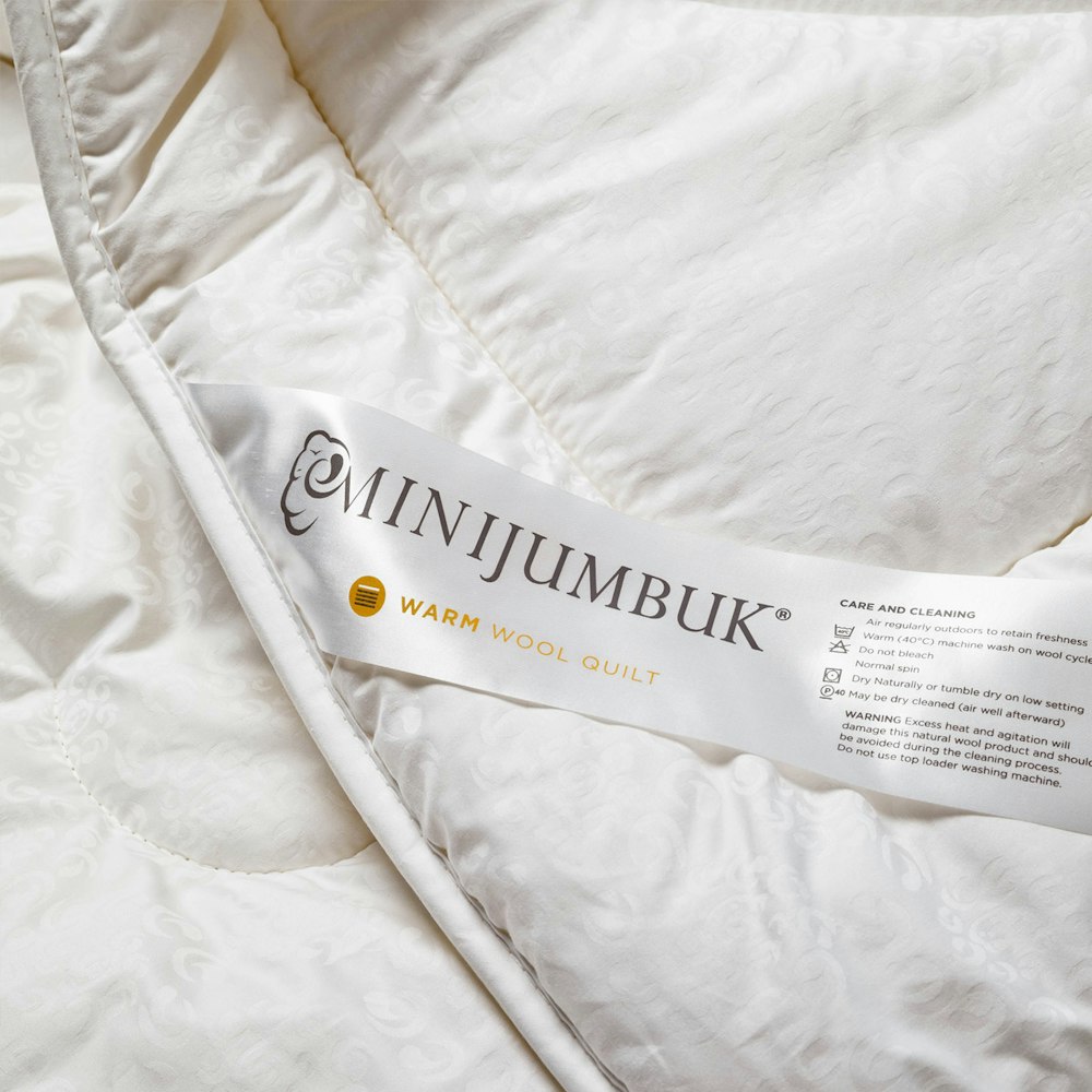 MiniJumbuk Warm Australian Wool Quilt Close Up