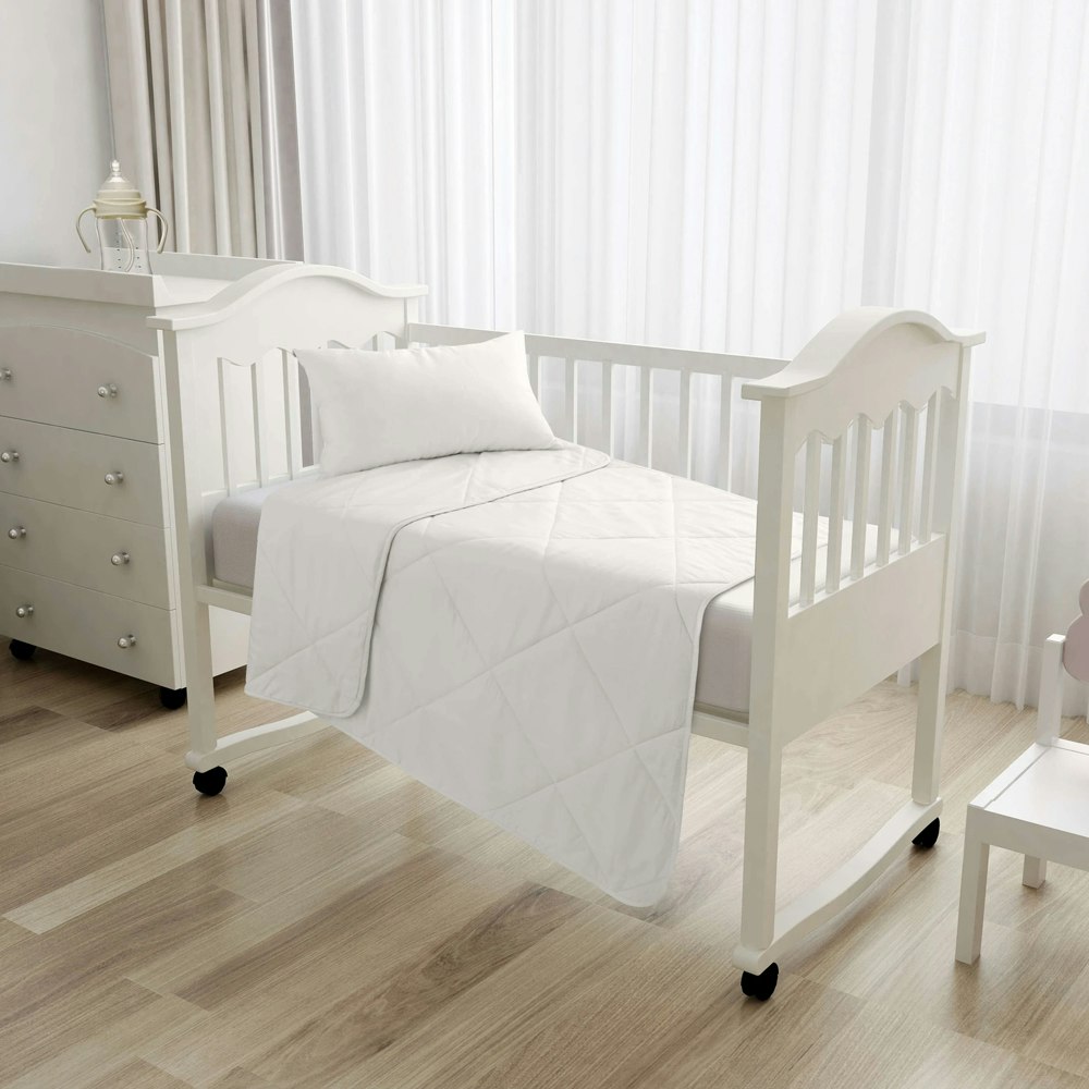 Lightweight Summer Bamboo Cot Quilt 250gsm