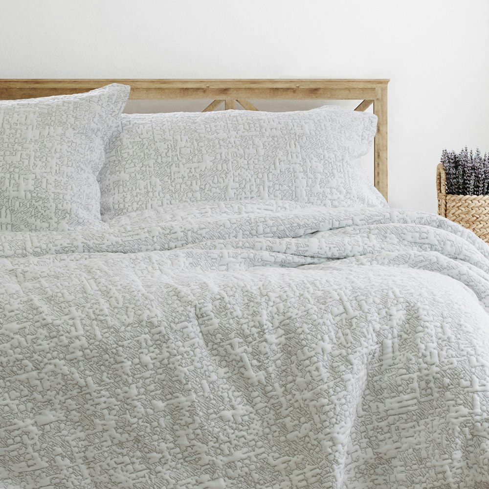 Ardor Boudoir Norfolk Comforter Set