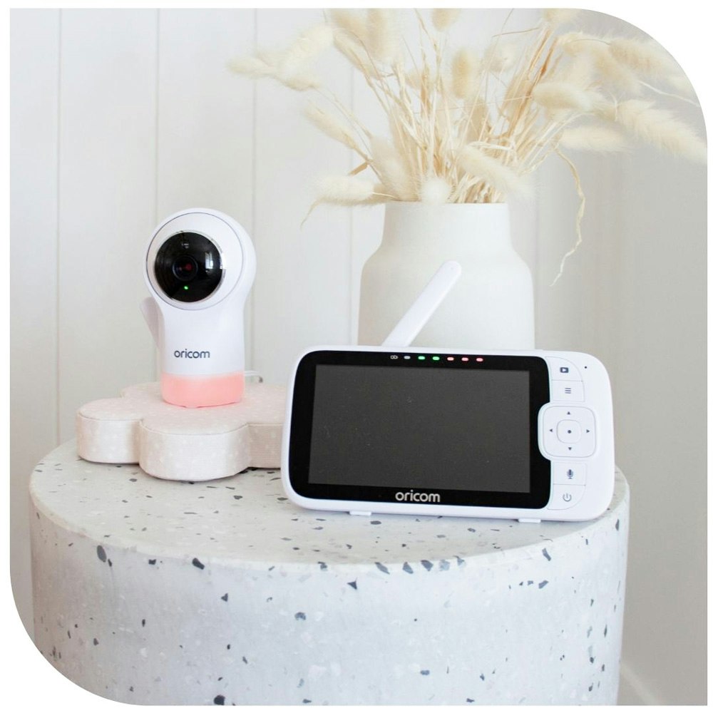 Oricom OBH930 Nursery Pal Glow+ Video Baby Monitor Lifestyle 2