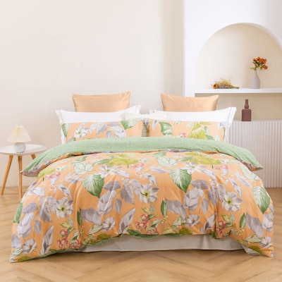 Dreamaker Peach Lily 100% Cotton Reversible Quilt Cover Set