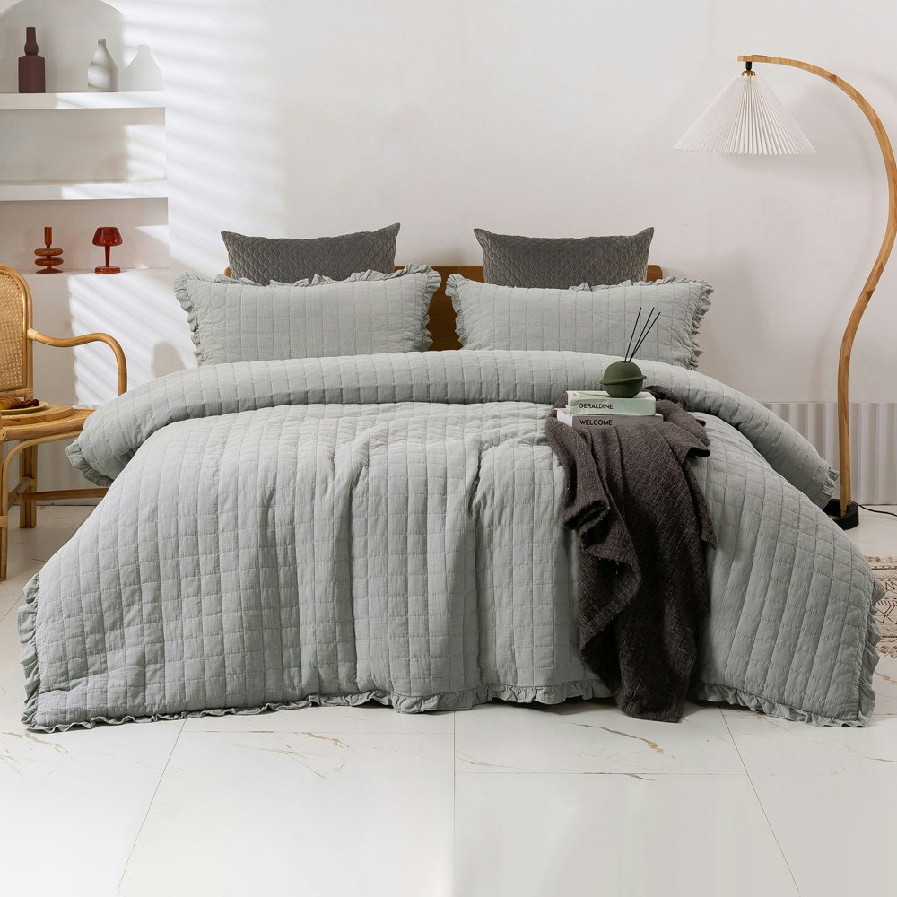 Dreamaker Premium Quilted Sand Wash Quilt Cover Set