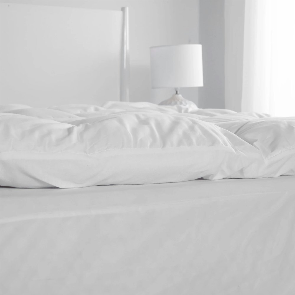 Dreamaker Repreve 900 GSM Mattress Topper