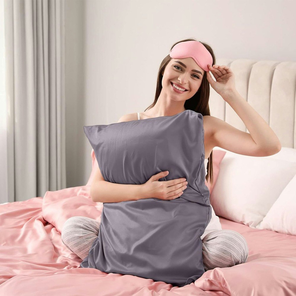100% Luxurious Dual Sided Pure Silk Pillowcase Rollover Image