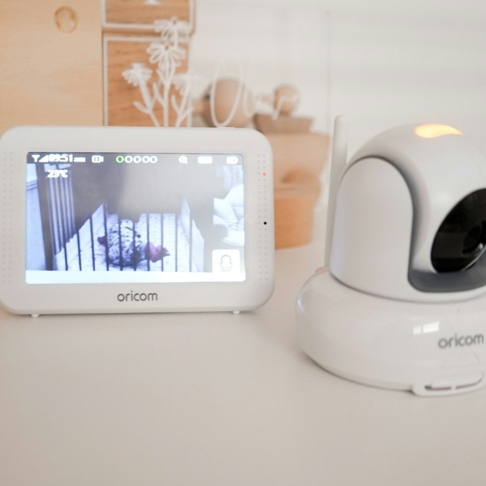 Oricom Secure875 Touchscreen Video Baby Monitor
