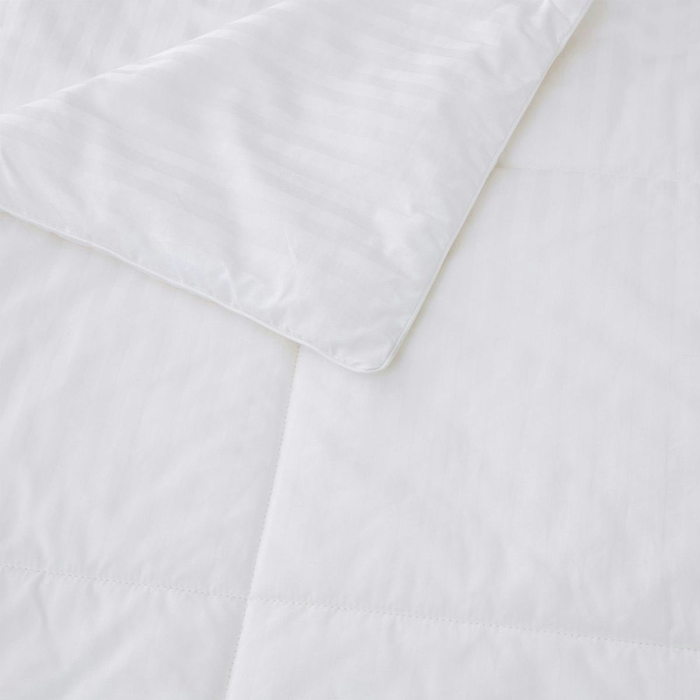 Sheridan Pure Indulgence Silk Quilt 380 gsm Close up