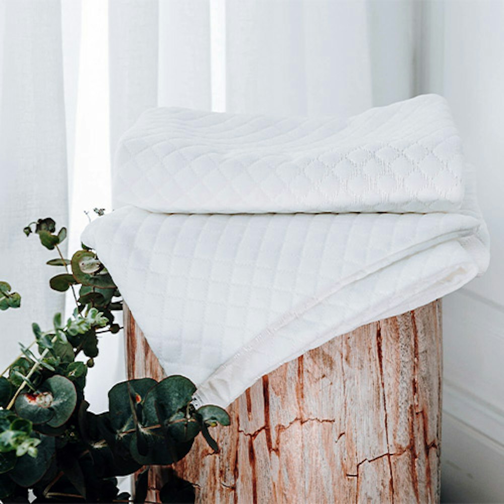 Bambi SleepWise Thermoregulation Waterproof Pillow Protector 3