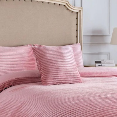 Georges Stella Plush Cushion Pink