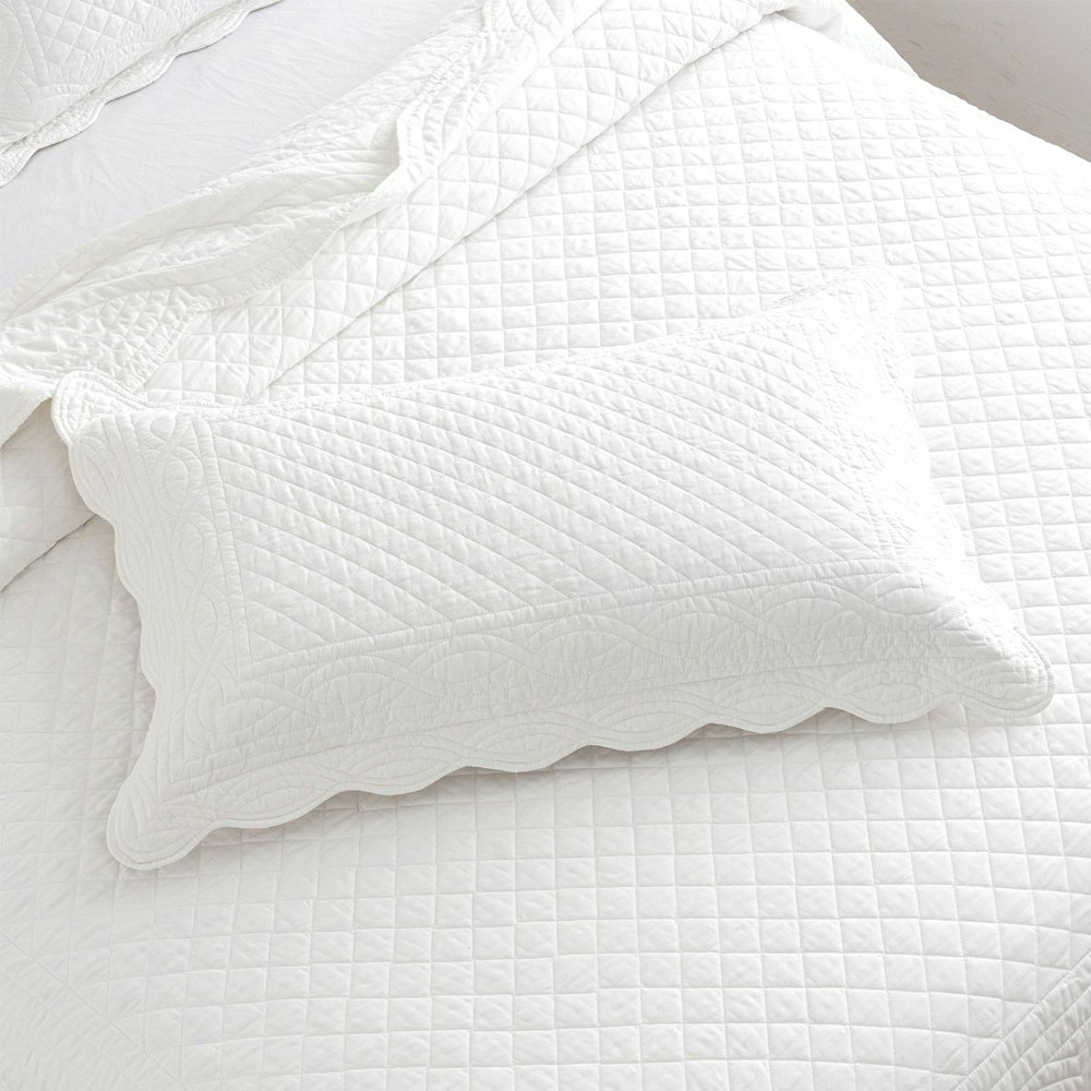 Renee Taylor Scallop Jacquard Coverlet Set Pearl