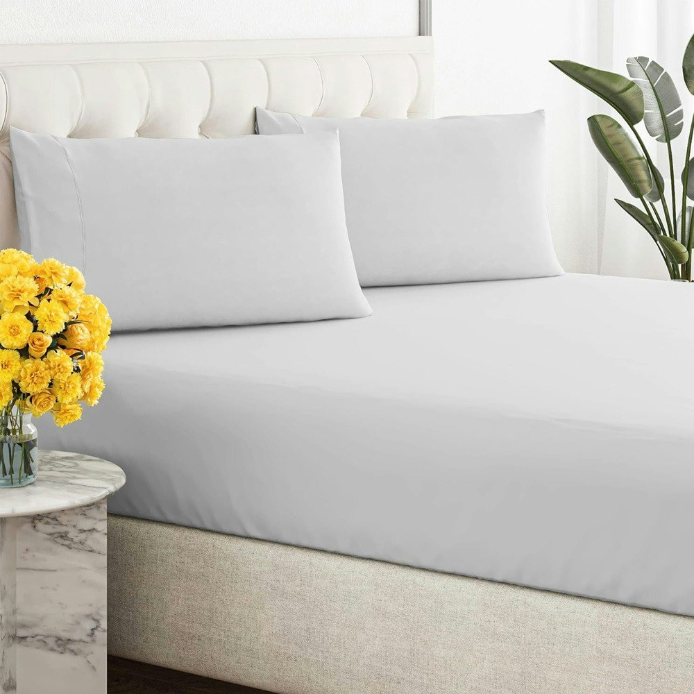 Renee Taylor 300 Thread Count 100% Organic Cotton Fitted and Pillow Case Set