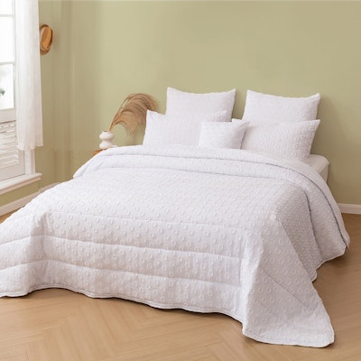 Dreamaker Haven Spot 6 Piece Comforter Set White