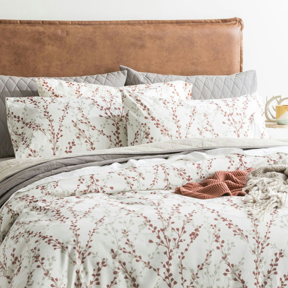 Park Avenue Winter Berry 175 GSM Egyptian Cotton Flannelette Quilt Cover Set